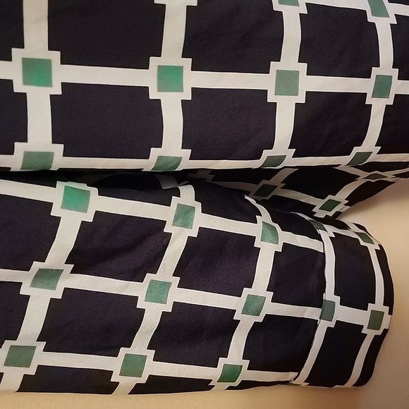 NWOT MICHAEL KORS FULL ZIP BLOUSE Unique Print - Picture 4 of 12